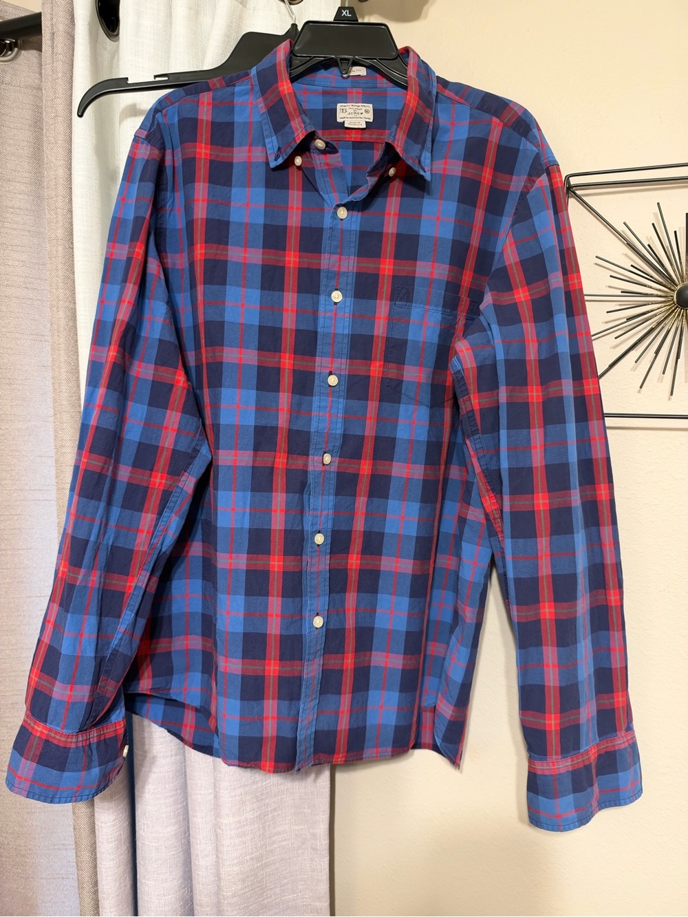 J.Crew Shirt Men’s XL Slim Fit 100% Cotton Blue Red Plaid Long Sleeve